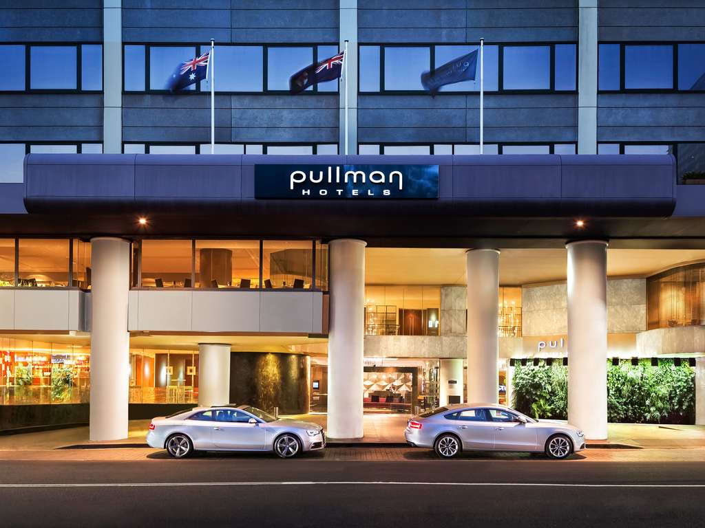 Pullman Sydney Hyde Park — Australia Luxury Group Tour