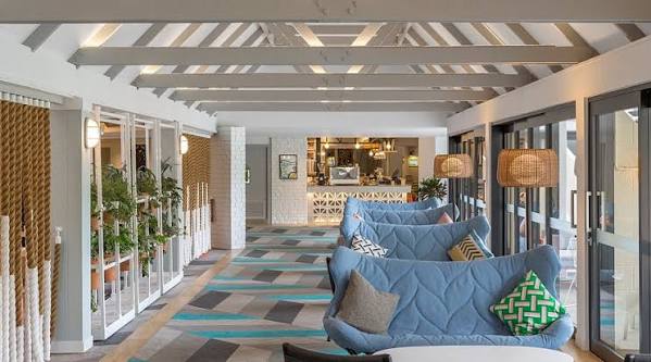 Holiday Inn Auckland Airport — New Zealand Luxury Group Tour