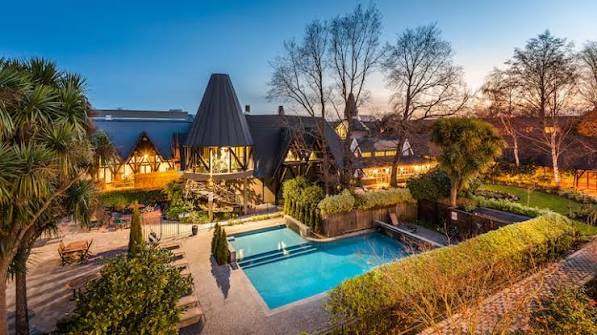 DoubleTree by Hilton Christchurch — New Zealand Luxury Group Tour