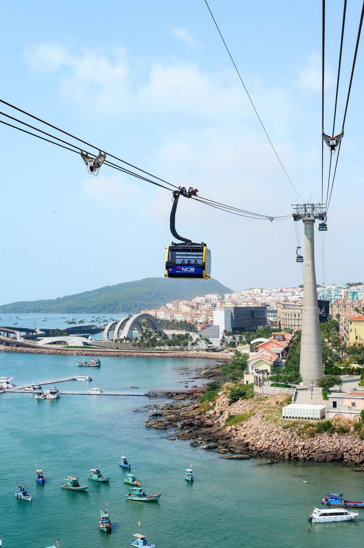 Island hopping, kiss bridge, sunset town & Hon Thom Cable Car