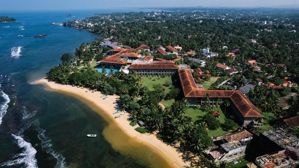 Cinnamon Bey Beruwala — Sri Lanka Luxury Classy Fix departure