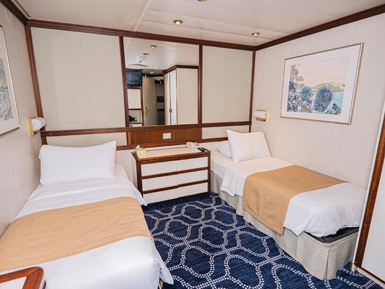 Star Voyager Cruise — Hong Kong & Cruise Getaway