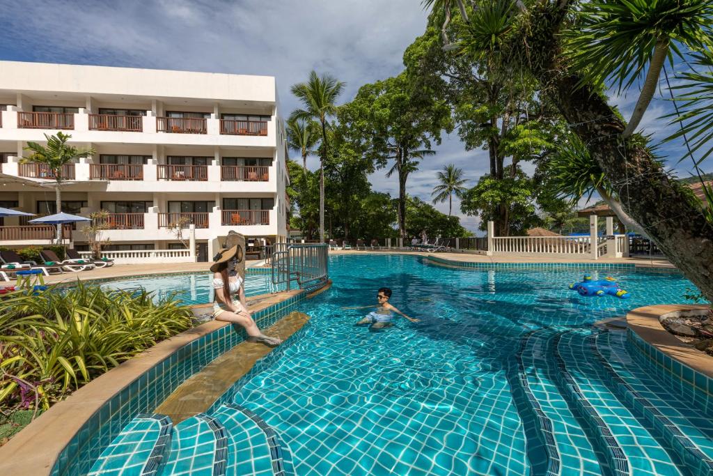 Patong Lodge Hotel - Cozy Room — Phuket Delight