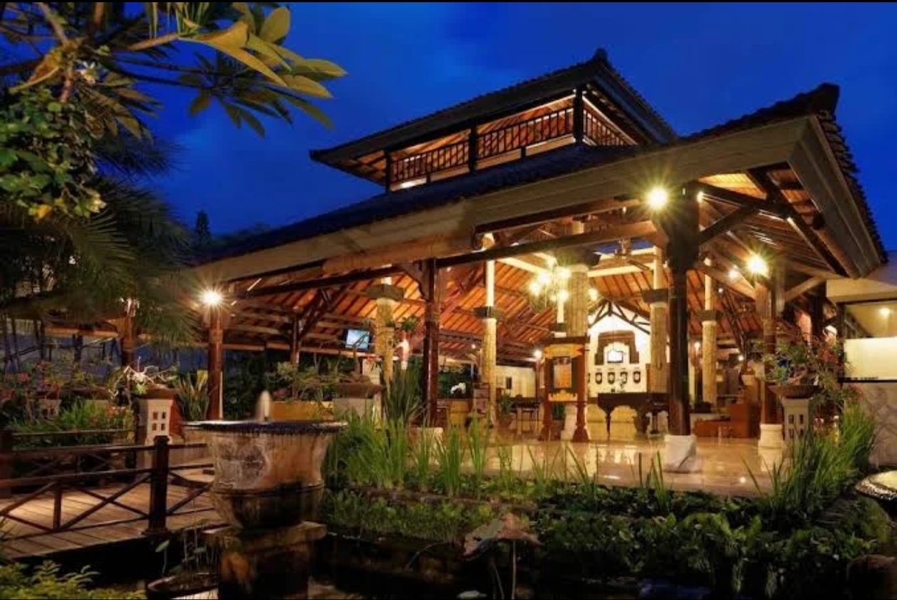 100 SUNSET KUTA/LEGIAN PARADISO HOTEL — Bali Escape